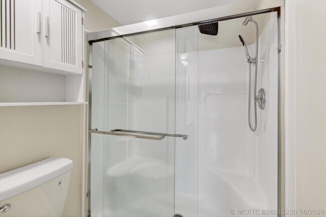 351 Club Cir Unit 101