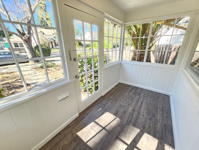 Photo - Beautiful Palo Alto Bungalow