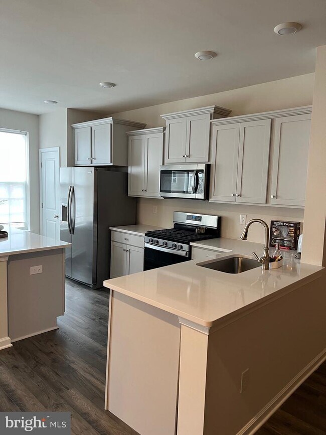 Photo - 9 Foundry Blvd