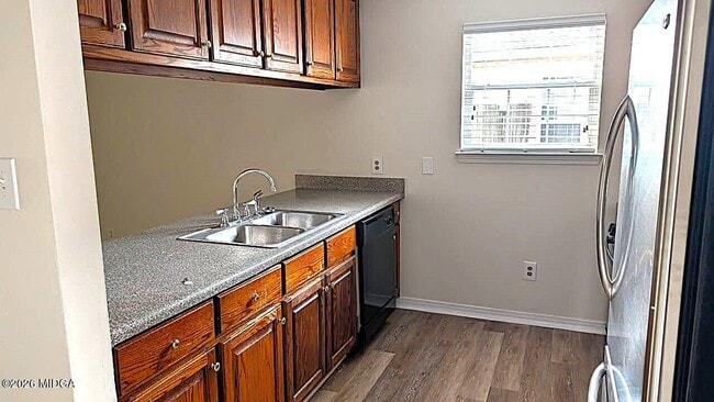 Photo - 310 Orchard Way