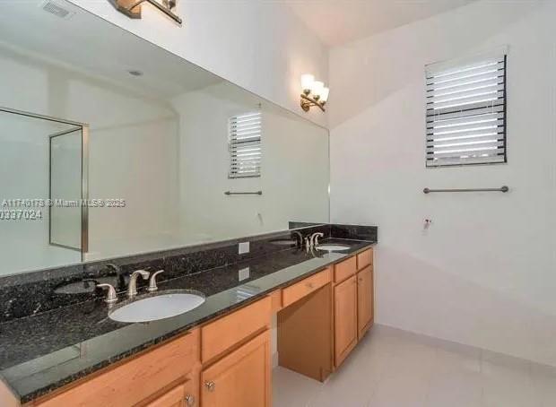 Photo - 4 bedroom in Miami FL 33179