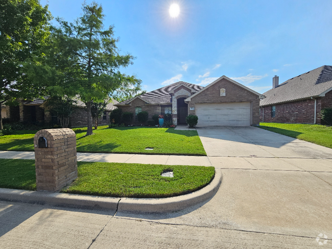 Building Photo - 513 Chelsea Dr Rental