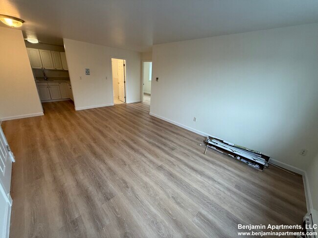 Photo - 18 Embassy Rd Unit 37