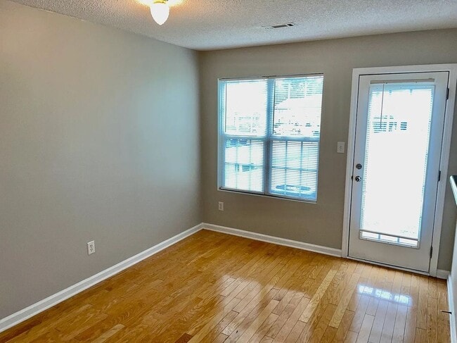 Photo - 5505 Sierra Tr