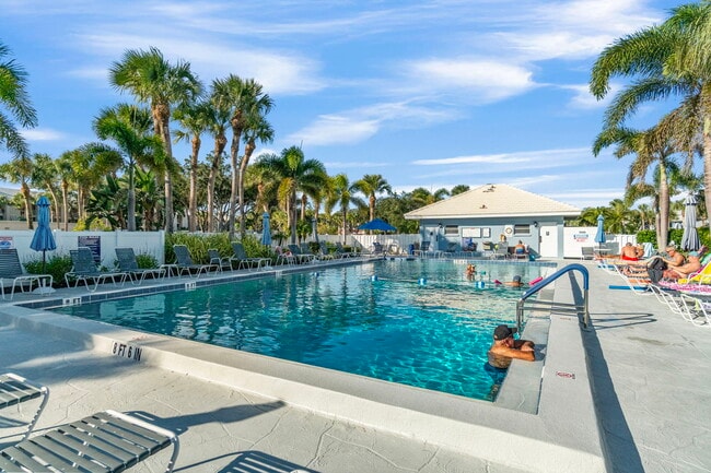 Photo - 433 Cerromar Ln Unit 441