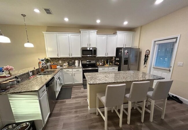 Photo - 5637 Water Rose Rd