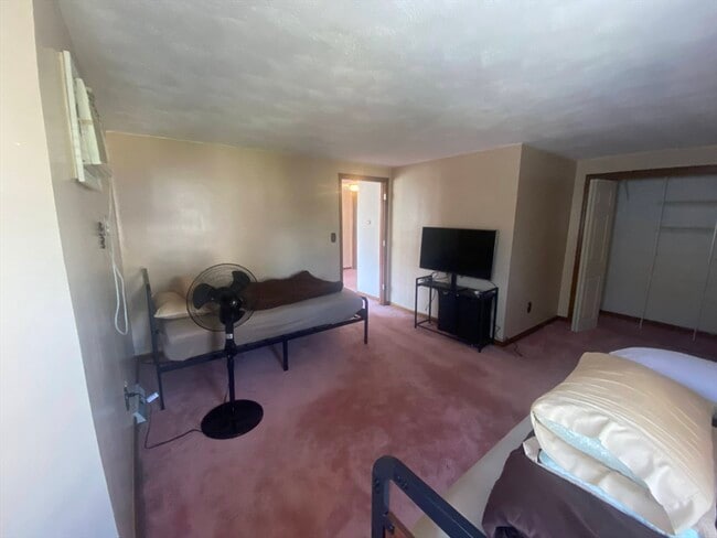 Photo - 53 Linden St Unit 2