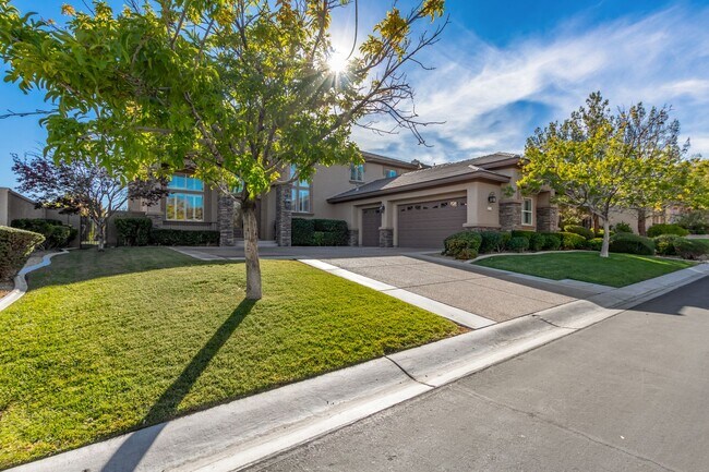 Photo - BEAUTIFUL QUEENSRIDGE HIGHLY UPGRADED HOME BY CHRISTOPHER HOMES