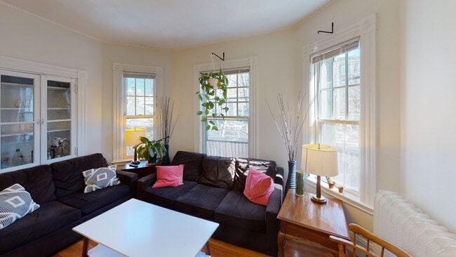 Building Photo - 5 Ashton Pl Unit 5