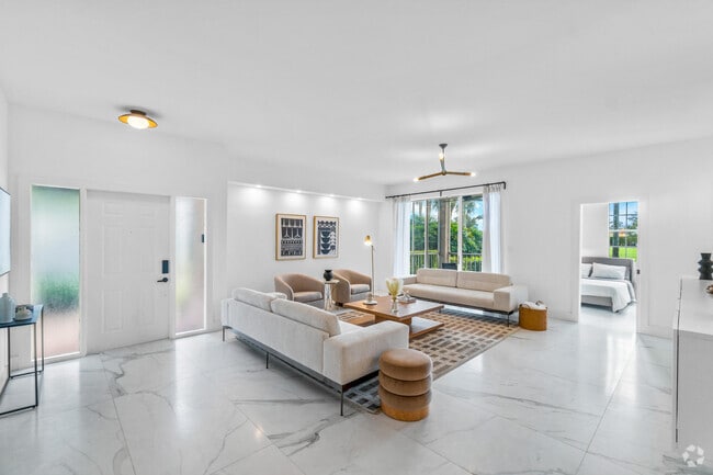 Building Photo - 5136 Lake Catalina Dr Unit A Rental