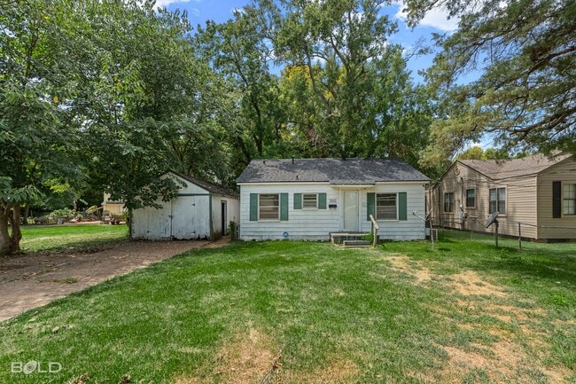 Photo - 2622 Lamar St