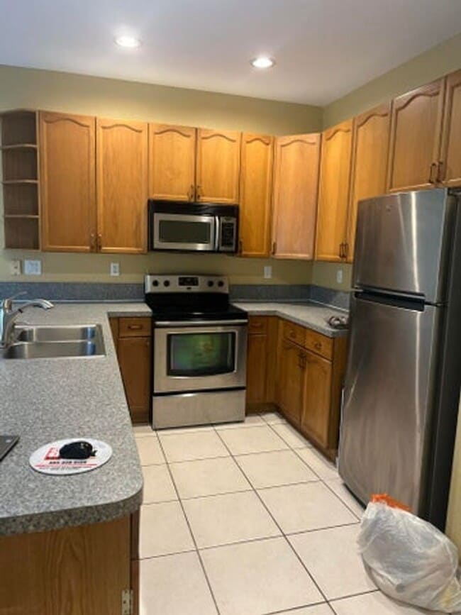 Building Photo - 4434 Lake Lucerne Cir