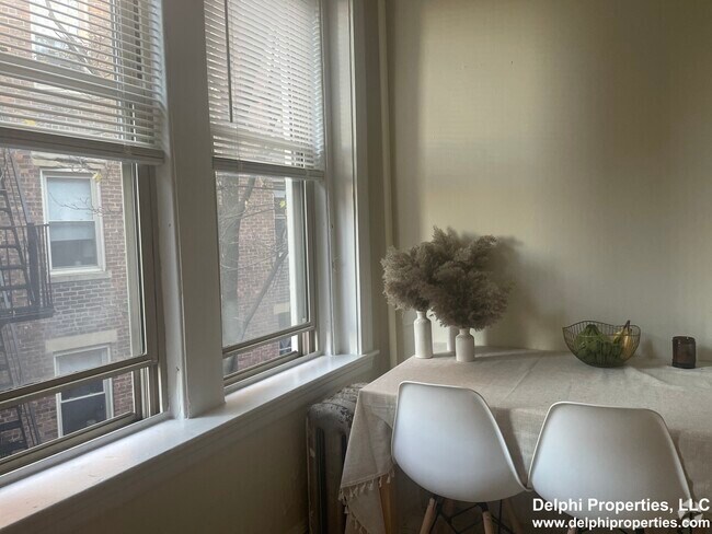 Building Photo - 1609 Massachusetts Ave Unit 12 Rental
