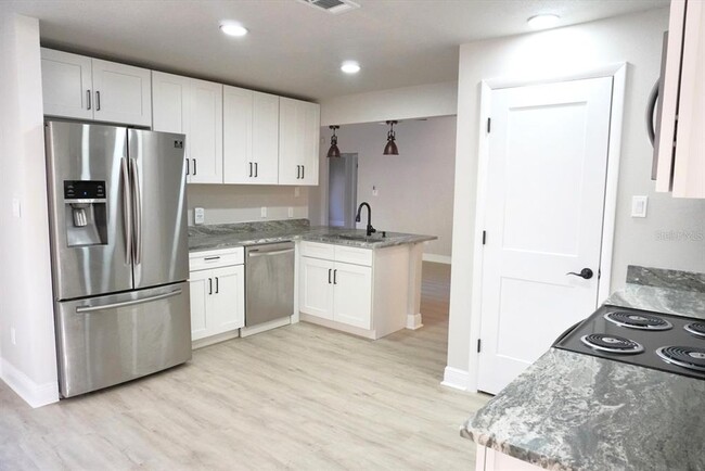 Photo - 7811 Bay Cedar Dr