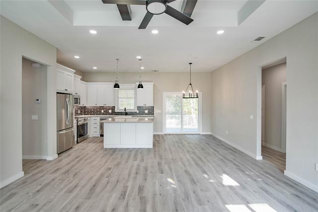 Photo - 828 Corral Dr