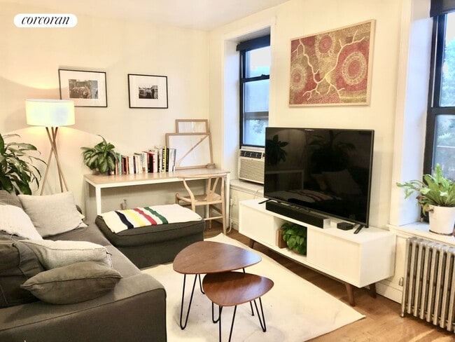 Building Photo - 127 Wythe Ave Rental