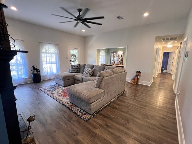 Photo - 25868 Walker South Rd