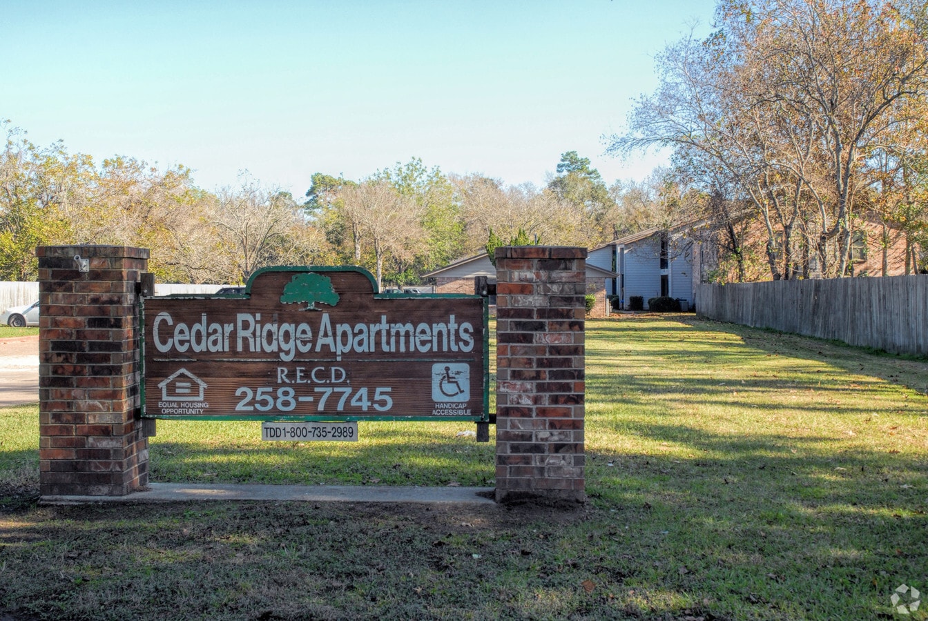 Photo - Cedar Ridge Apartments