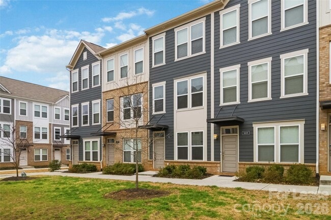 Photo - 3011 Citizens Ln