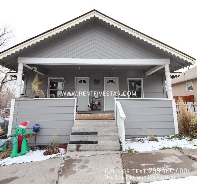 Building Photo - 703 W Bonneville St Rental