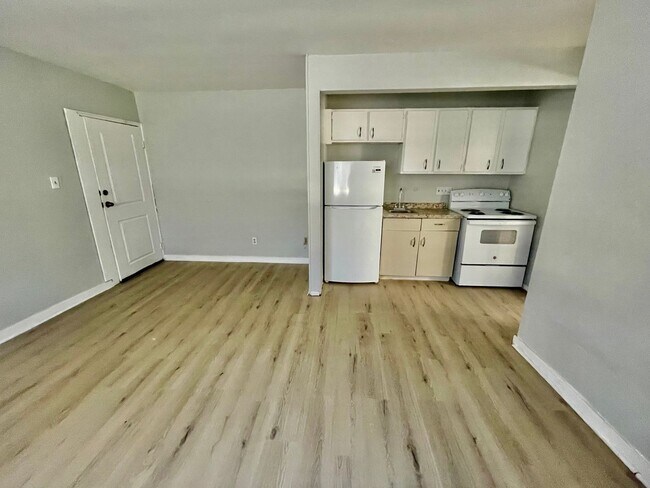 Glen Oaks Apartments