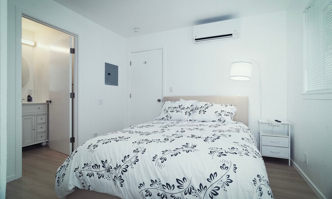 Photo - 730 Sunset Pky Unit ADU