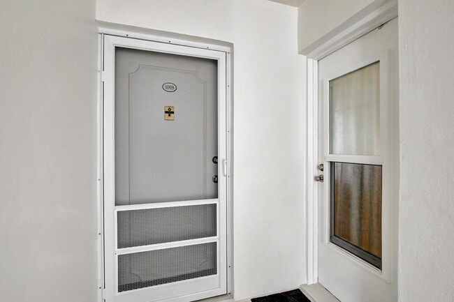 Photo - 2555 NE 11th St Unit PH09