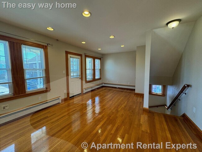 Photo - 14 Melville Rd Unit #2