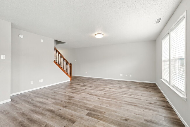 10767 Miller Dr