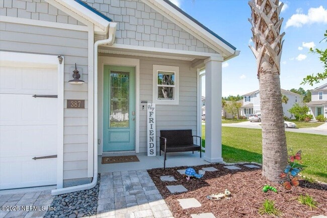 Photo - 387 Thistleton Wy