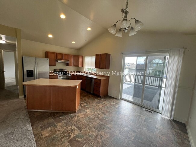 Photo - 3 bed house w/ family room in The Landings!