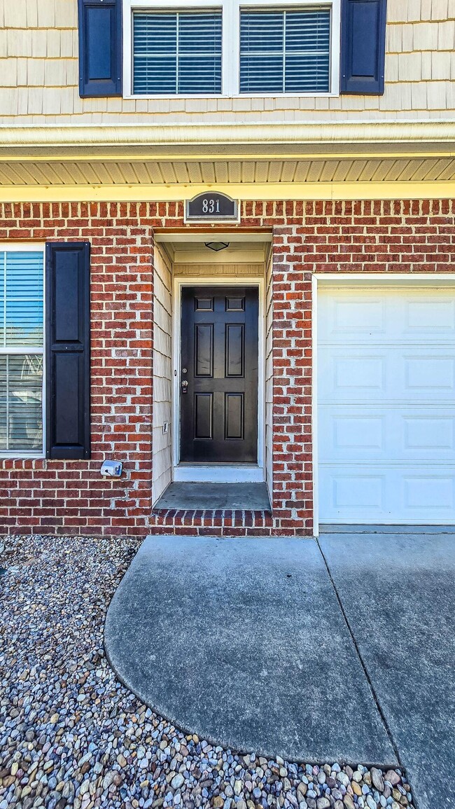 Photo - 831 Landing Dr