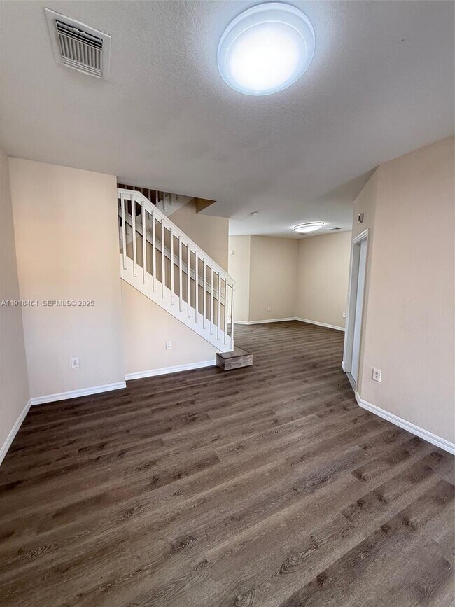 Photo - 8528 SW 166th Pl