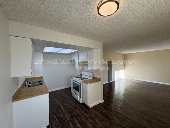 Photo - 9421 Cedar St Unidad 9