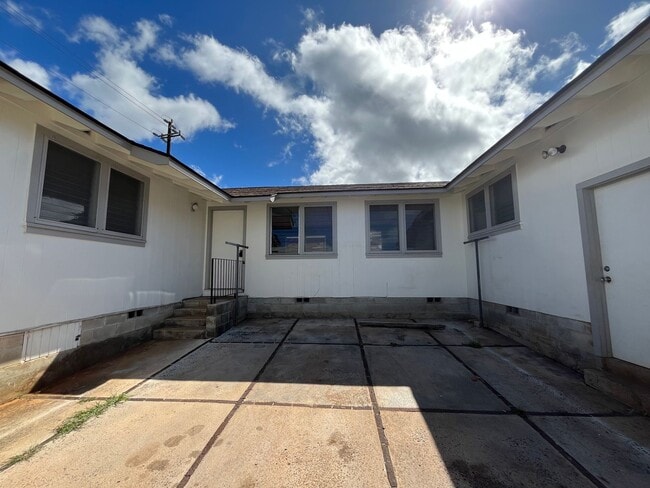 Building Photo - 1849 Liliha St
