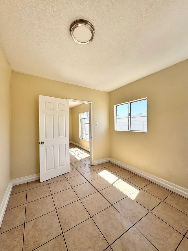 10309 Washington Blvd Unit B