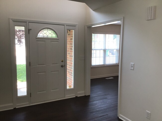 Photo - 6682 Knob Hill Ct