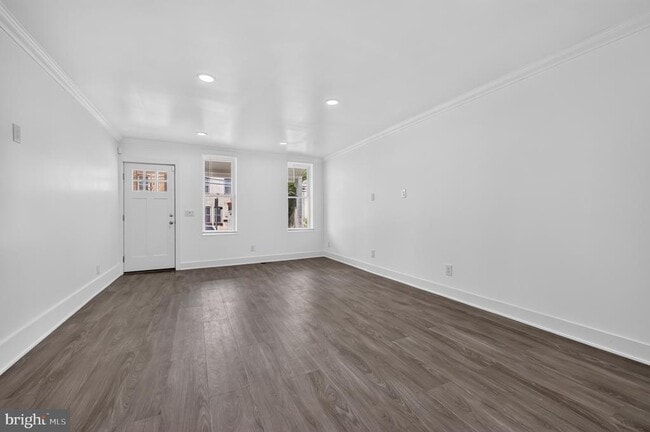 Photo - 807 N 42nd St