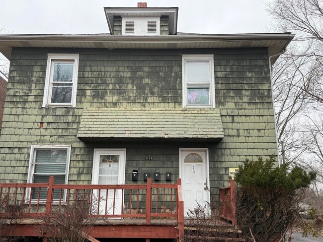 Building Photo - 1114-B Gilbert-