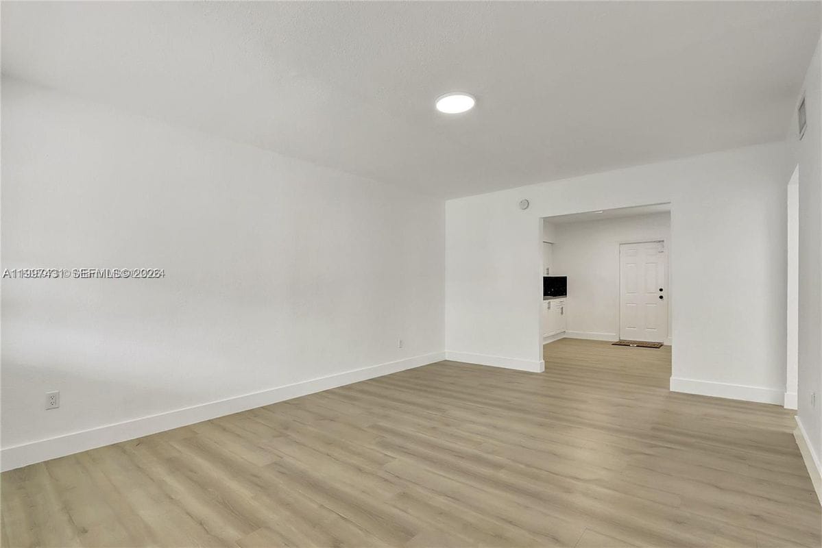 Photo - 1340 NW 102nd St