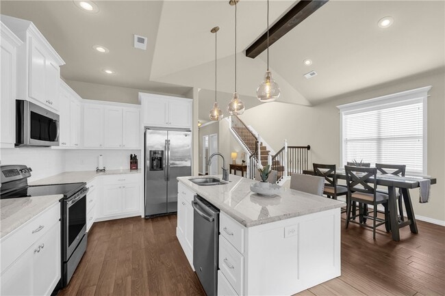 Photo - 442 SW Glover St