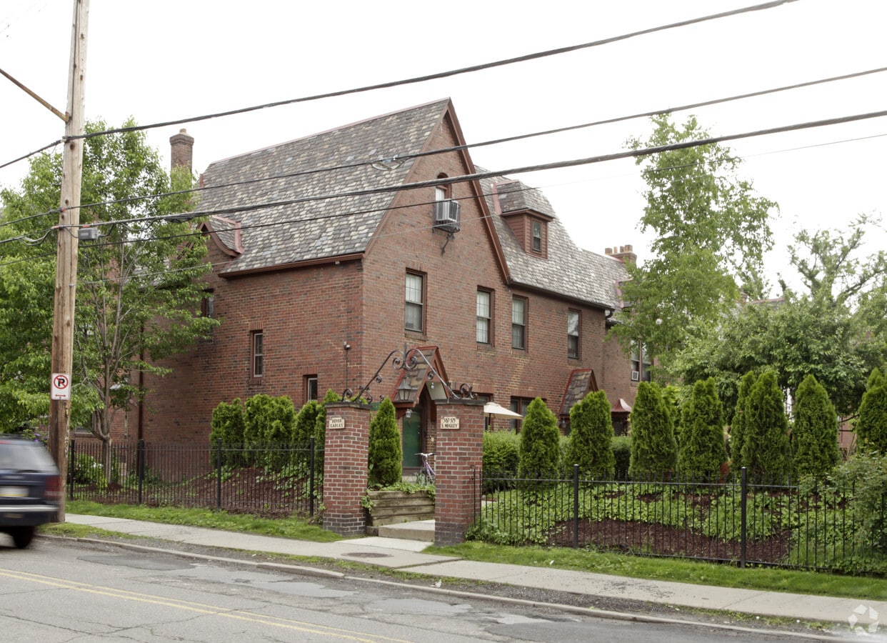 Dover Gables - Dover Gables