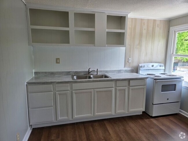 Building Photo - 3 Bed 2 Bath for Rent! Rental