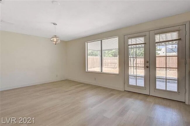 Photo - 3554 El Camino Rd