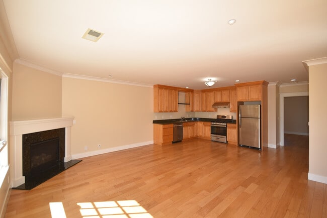 Photo - 1705 Palm Ave Unit 17