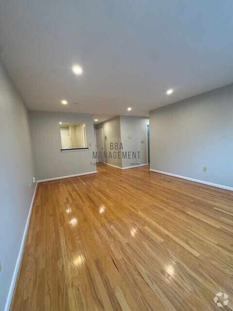 Building Photo - 28 Brentwood St Unit 5 Rental