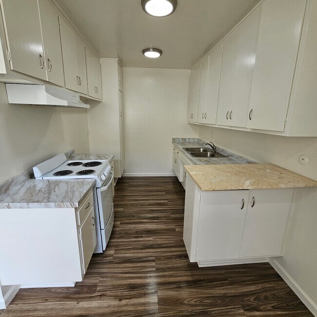 Balboa Palms Apartments