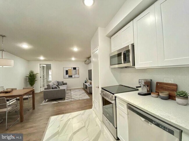 Photo - 37 N 3rd St Unit 3 REAR