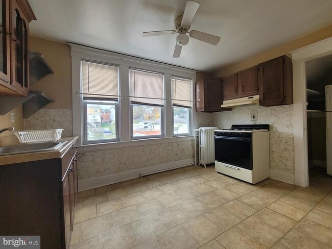Building Photo - 6710 Beech Ave Rental