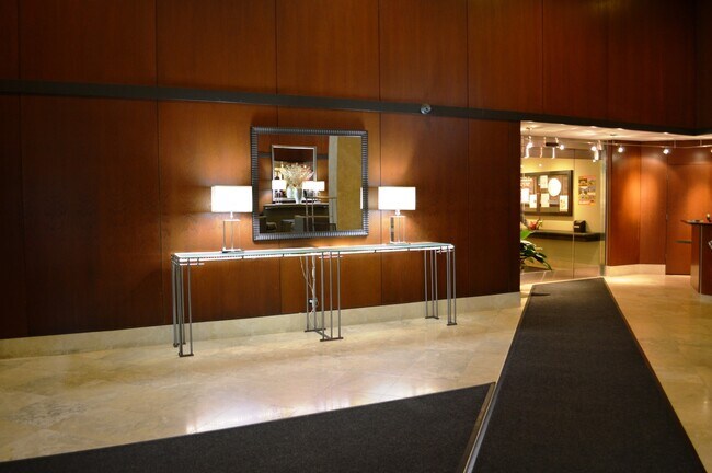 Photo - 5100 N Marine Dr Unit 10C